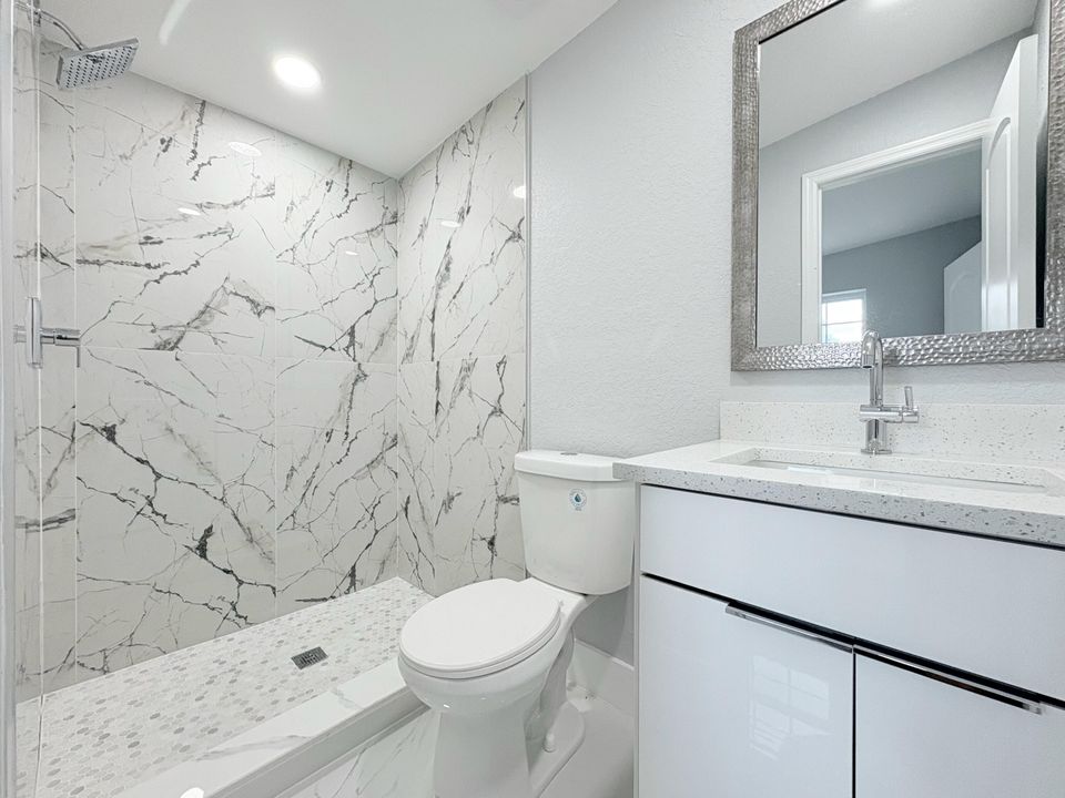 En Venta: $469,000 (3 camas, 2 baños, 1100 Pies cuadrados)