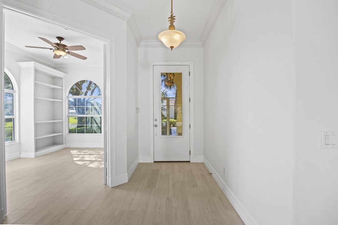 Activo con contrato: $990,000 (3 camas, 2 baños, 2028 Pies cuadrados)