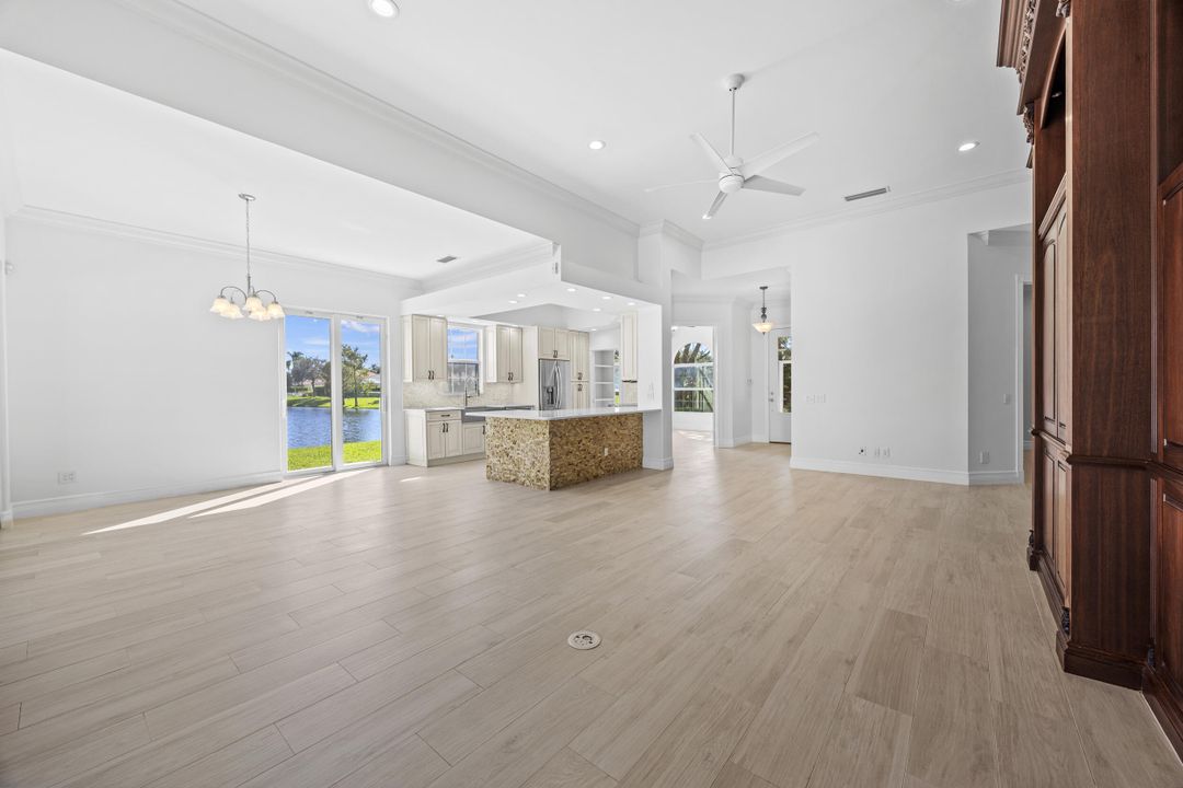 Activo con contrato: $990,000 (3 camas, 2 baños, 2028 Pies cuadrados)