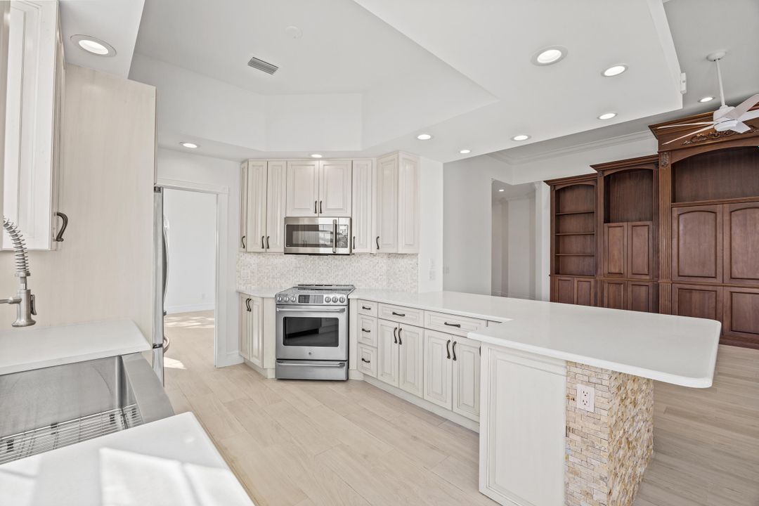 Activo con contrato: $990,000 (3 camas, 2 baños, 2028 Pies cuadrados)