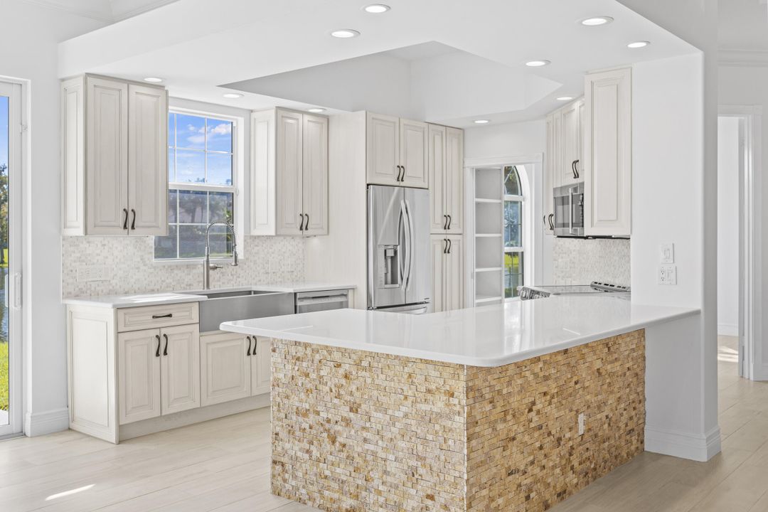 Activo con contrato: $990,000 (3 camas, 2 baños, 2028 Pies cuadrados)