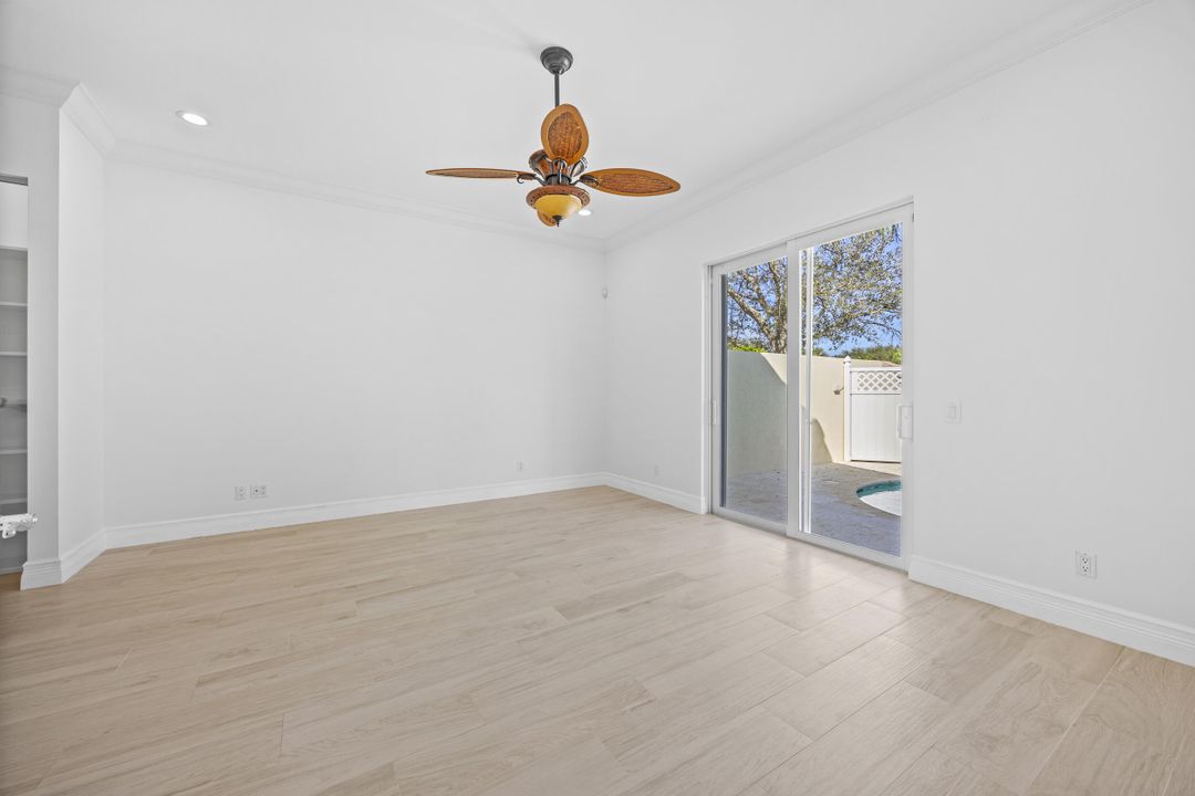 Activo con contrato: $990,000 (3 camas, 2 baños, 2028 Pies cuadrados)