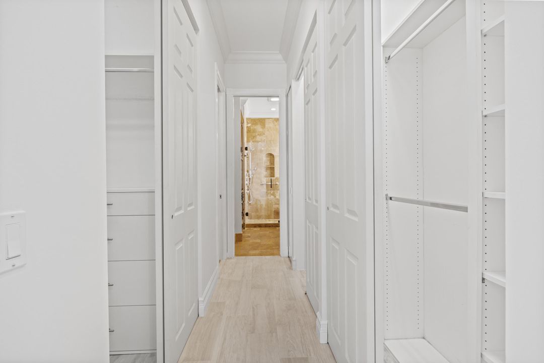 Activo con contrato: $990,000 (3 camas, 2 baños, 2028 Pies cuadrados)