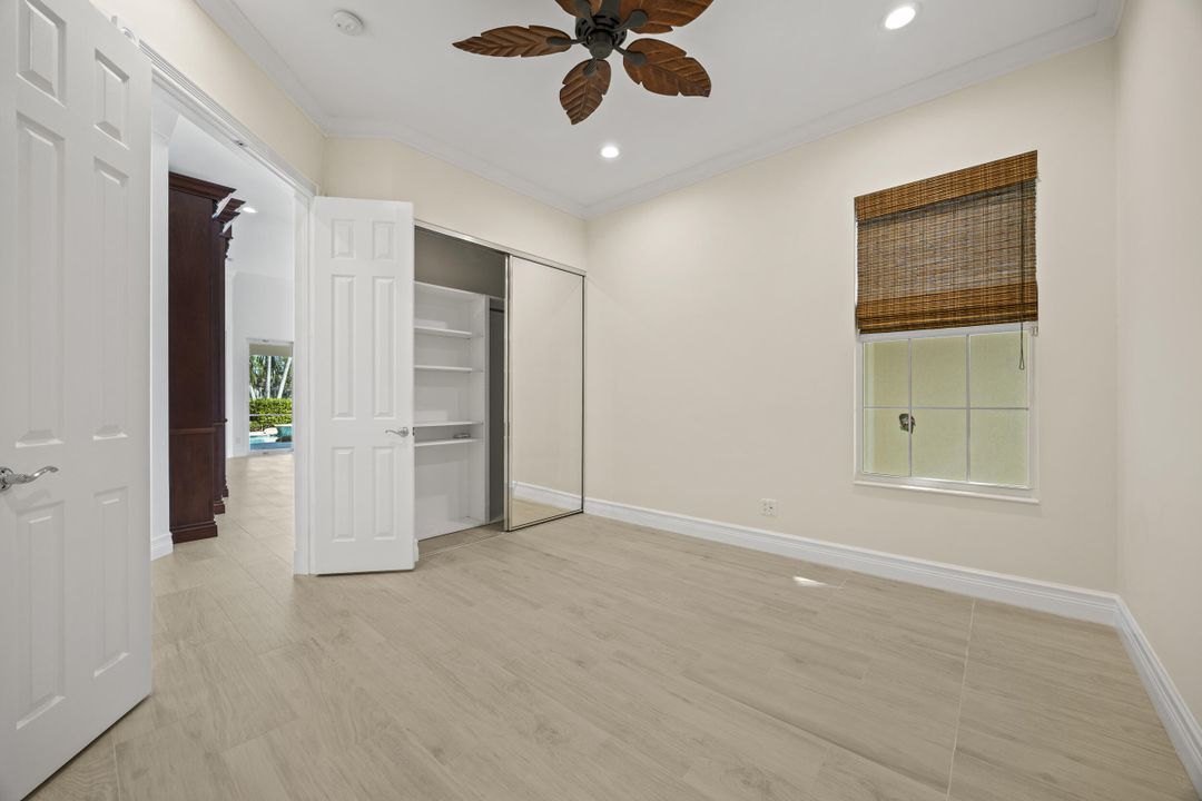 Activo con contrato: $990,000 (3 camas, 2 baños, 2028 Pies cuadrados)