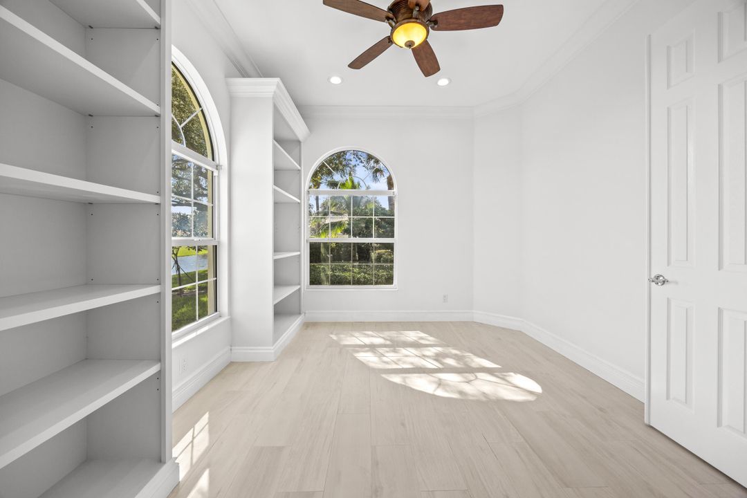 Activo con contrato: $990,000 (3 camas, 2 baños, 2028 Pies cuadrados)