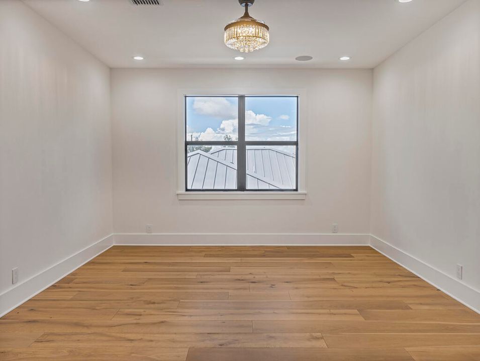 For Sale: $4,295,000 (5 beds, 4 baths, 4312 Square Feet)