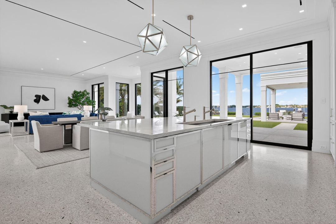 For Sale: $15,200,000 (6 beds, 6 baths, 7046 Square Feet)