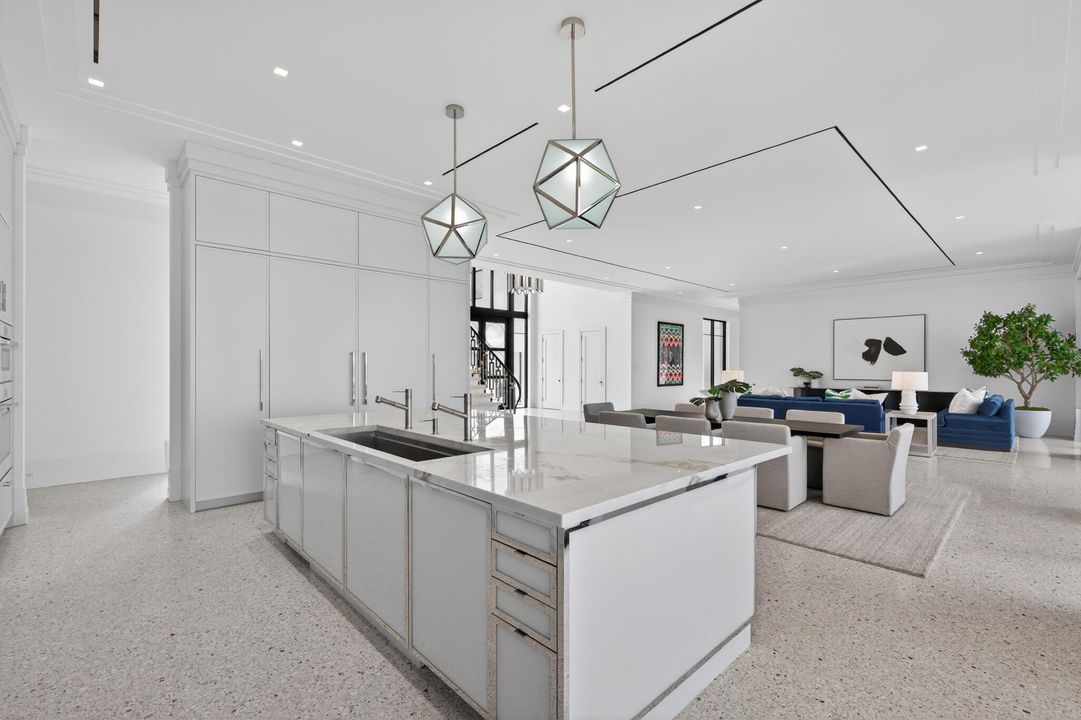 For Sale: $15,200,000 (6 beds, 6 baths, 7046 Square Feet)