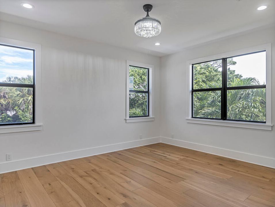 For Sale: $4,295,000 (5 beds, 4 baths, 4312 Square Feet)