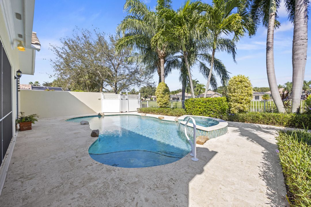 Activo con contrato: $990,000 (3 camas, 2 baños, 2028 Pies cuadrados)