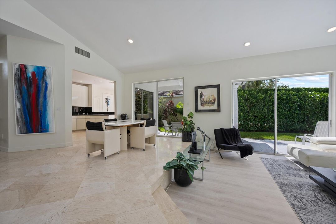 For Rent: $12,500 (3 beds, 2 baths, 2109 Square Feet)