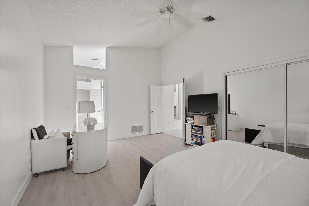 For Rent: $12,500 (3 beds, 2 baths, 2109 Square Feet)