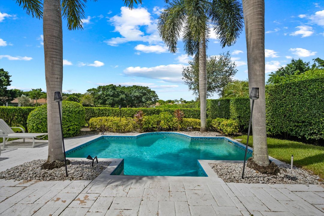 For Rent: $12,500 (3 beds, 2 baths, 2109 Square Feet)