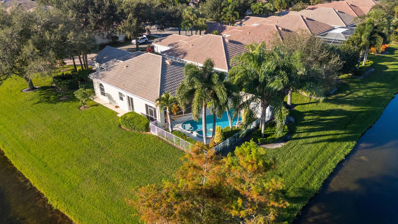 Activo con contrato: $990,000 (3 camas, 2 baños, 2028 Pies cuadrados)