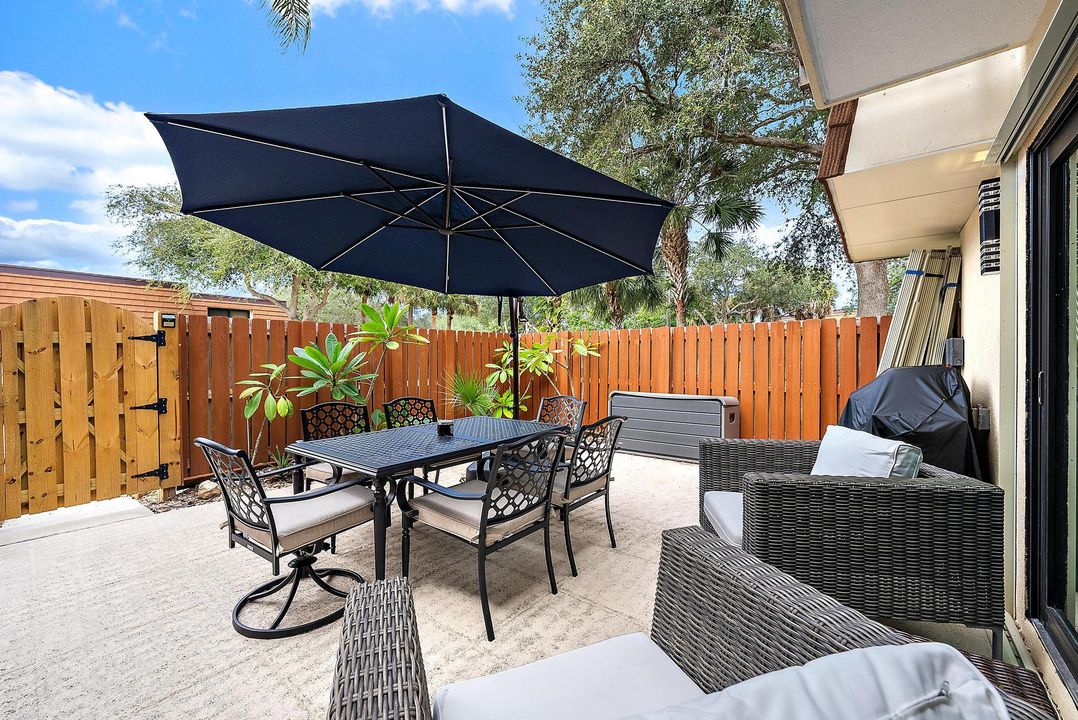 For Rent: $3,450 (2 beds, 2 baths, 1236 Square Feet)