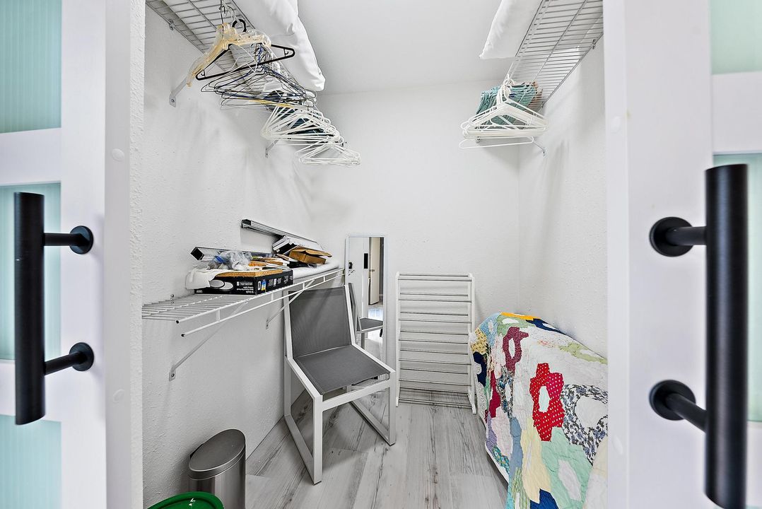 For Rent: $3,450 (2 beds, 2 baths, 1236 Square Feet)