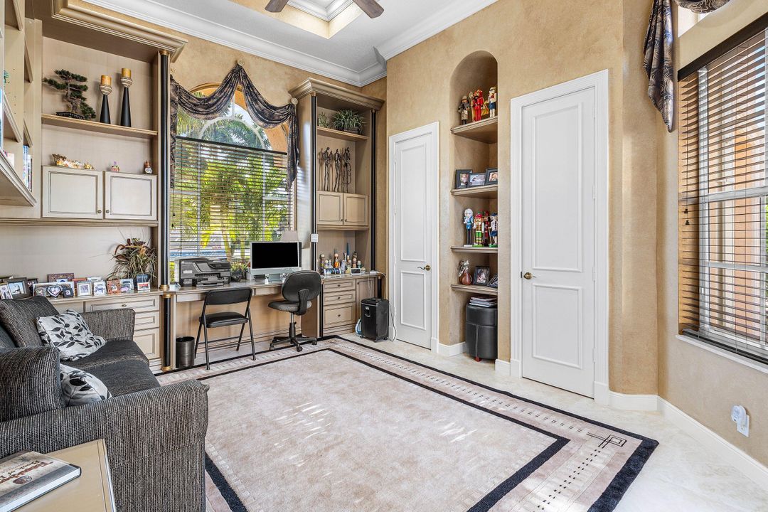 合同活跃: $2,199,000 (4 贝兹, 3 浴室, 3606 平方英尺)