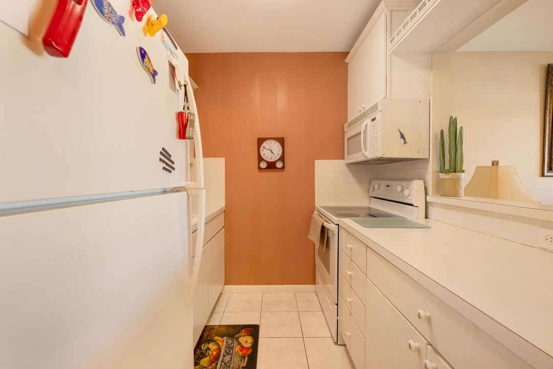 待售: $120,000 (1 贝兹, 1 浴室, 570 平方英尺)