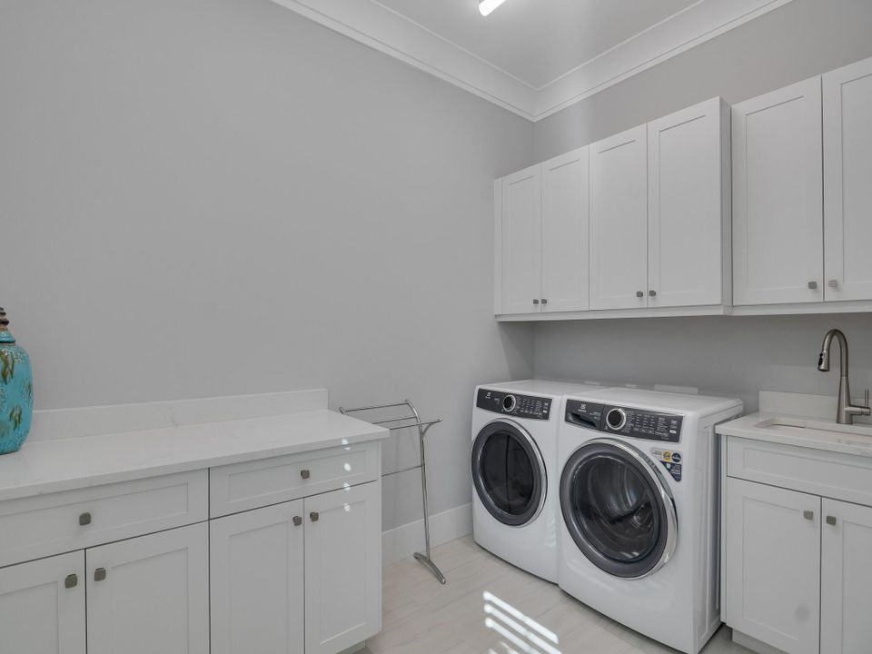 待售: $3,295,000 (4 贝兹, 4 浴室, 3347 平方英尺)