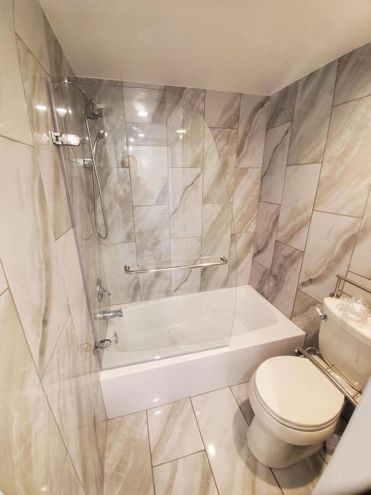 Activo con contrato: $4,000 (1 camas, 1 baños, 998 Pies cuadrados)