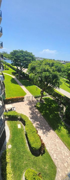 Activo con contrato: $4,000 (1 camas, 1 baños, 998 Pies cuadrados)