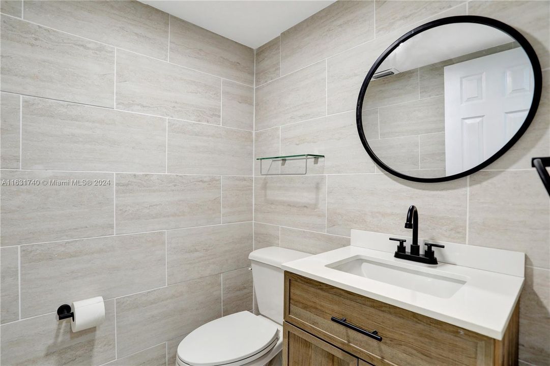 待售: $79,999 (1 贝兹, 1 浴室, 721 平方英尺)