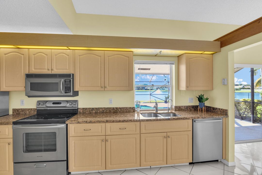 Active With Contract: $599,000 (4 beds, 2 baths, 1548 Square Feet)