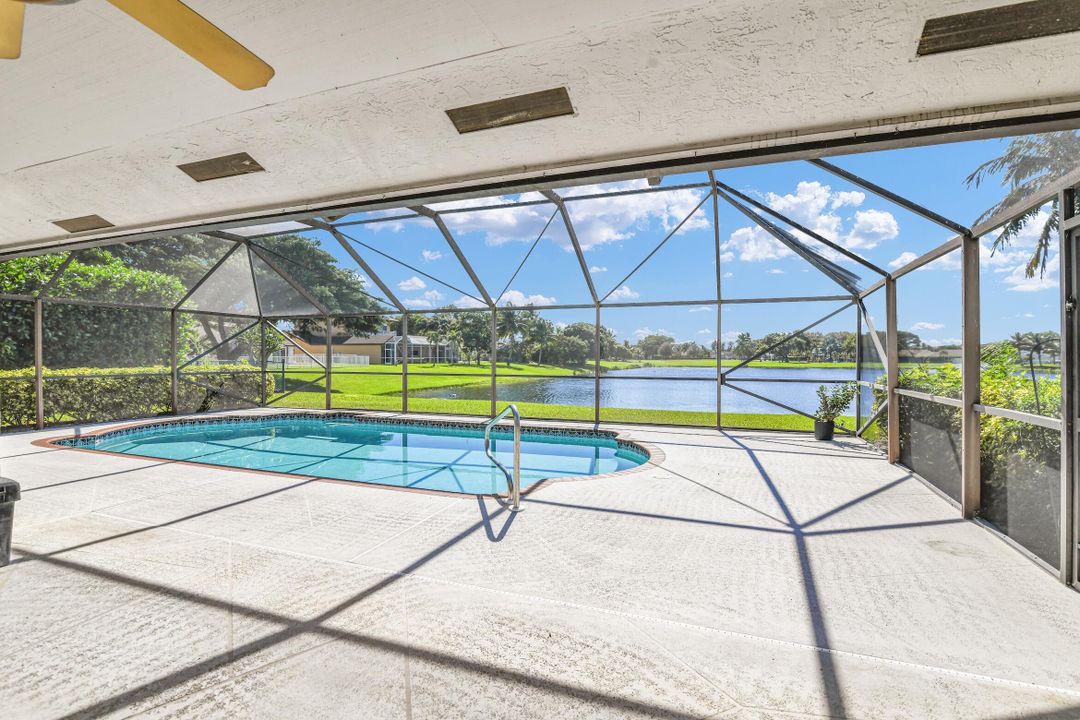 Active With Contract: $599,000 (4 beds, 2 baths, 1548 Square Feet)