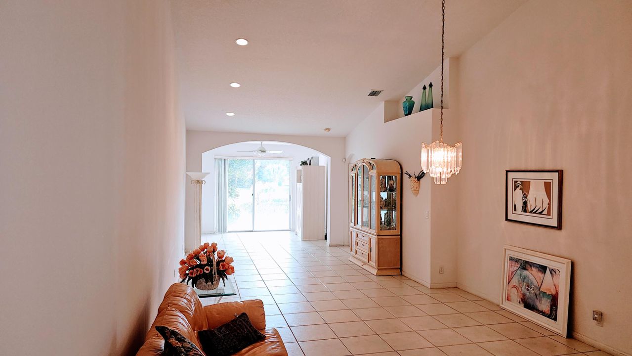 En Venta: $370,000 (2 camas, 2 baños, 1788 Pies cuadrados)