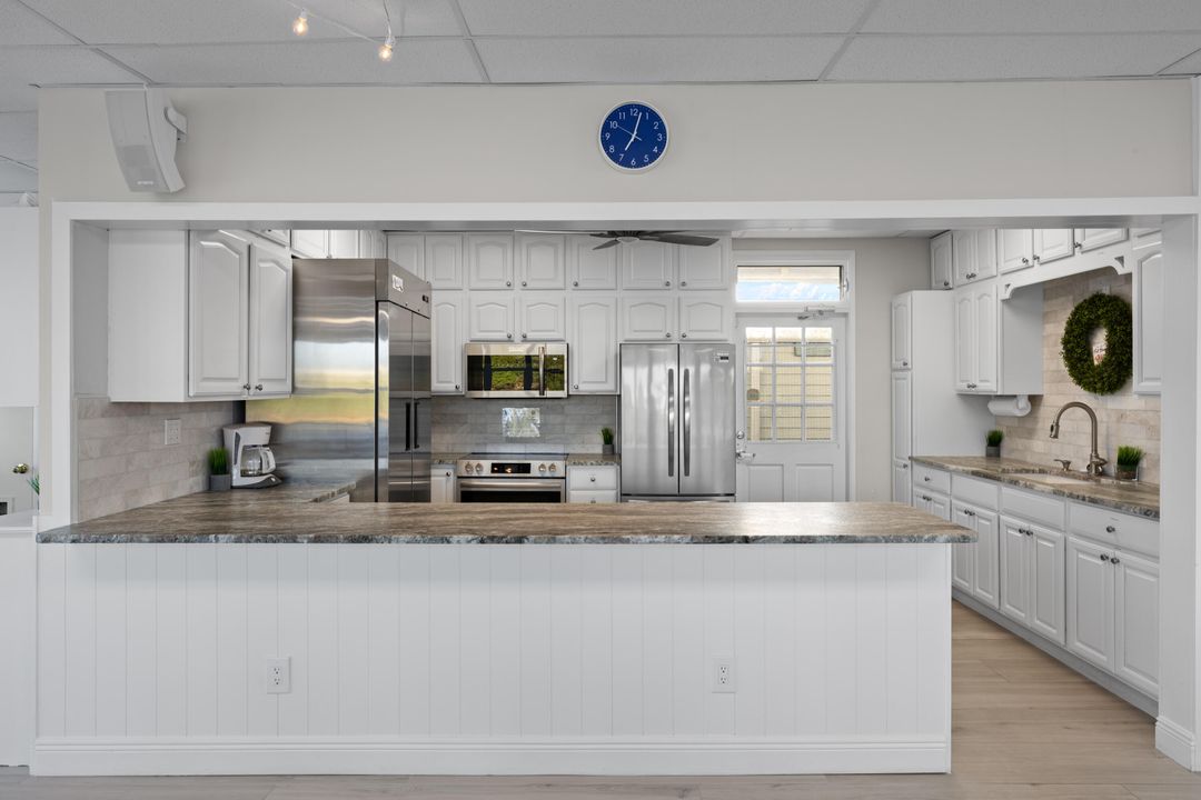 待售: $120,000 (1 贝兹, 1 浴室, 570 平方英尺)