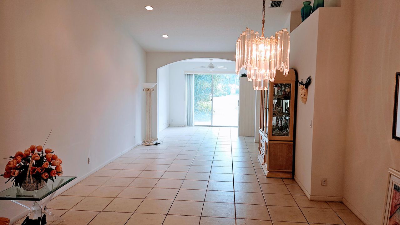 En Venta: $370,000 (2 camas, 2 baños, 1788 Pies cuadrados)