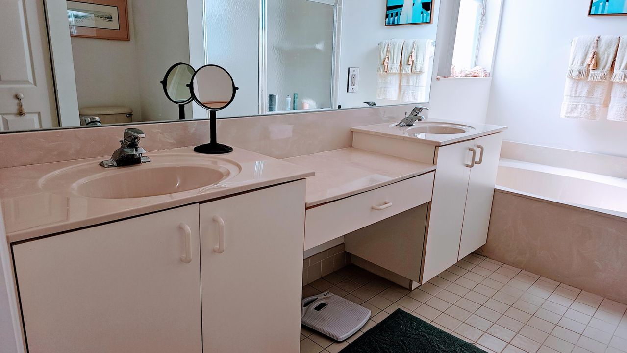 En Venta: $370,000 (2 camas, 2 baños, 1788 Pies cuadrados)