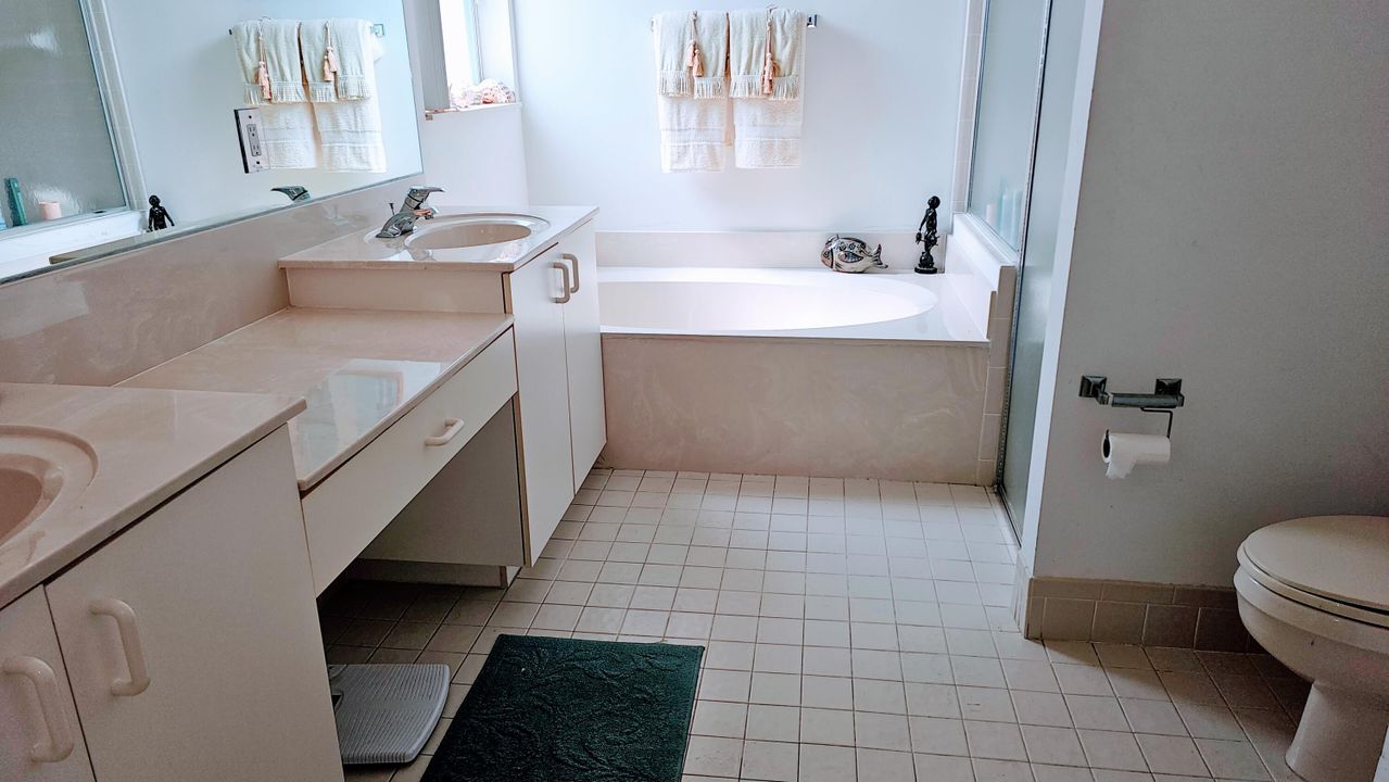 En Venta: $370,000 (2 camas, 2 baños, 1788 Pies cuadrados)