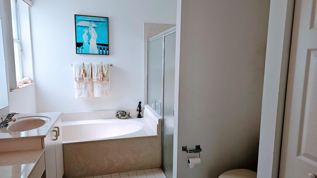 En Venta: $370,000 (2 camas, 2 baños, 1788 Pies cuadrados)