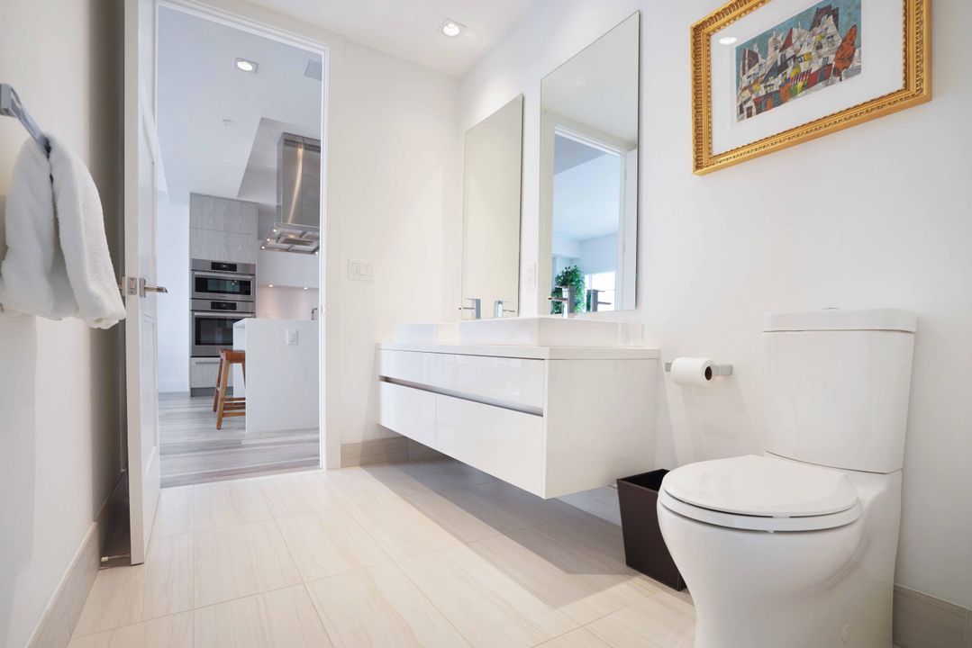 For Rent: $7,500 (1 beds, 1 baths, 941 Square Feet)