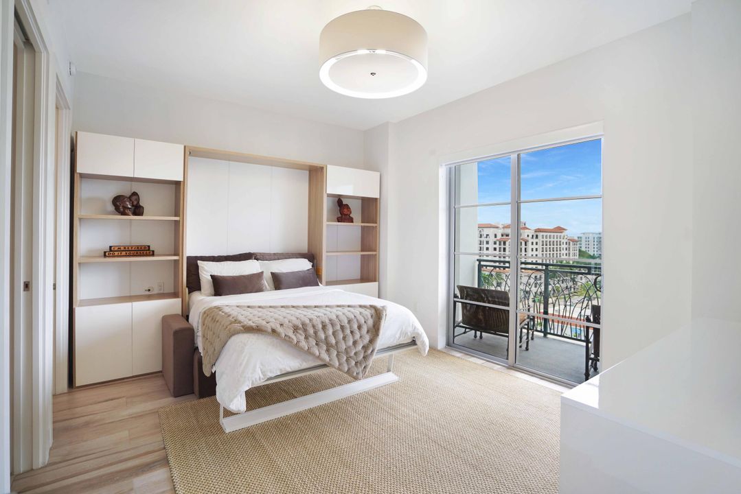 For Rent: $7,500 (1 beds, 1 baths, 941 Square Feet)