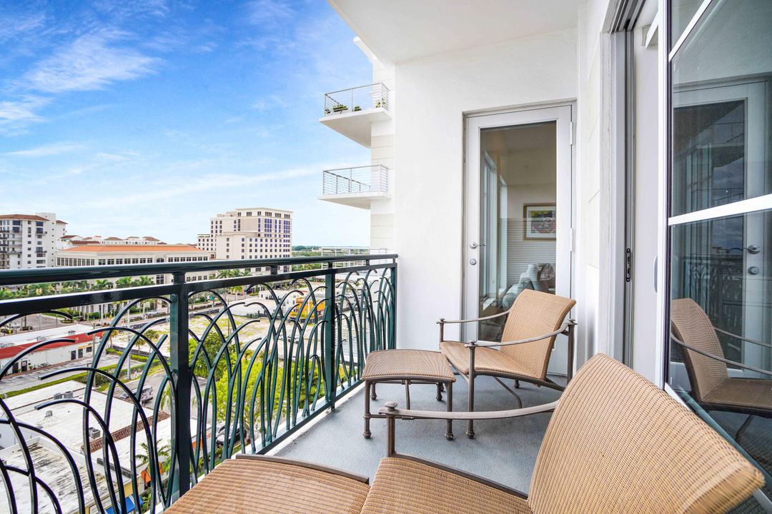 For Rent: $7,500 (1 beds, 1 baths, 941 Square Feet)