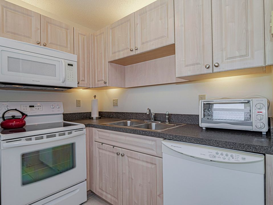 В аренду: $1,750 (2 спален, 2 ванн, 1000 Квадратных фут)