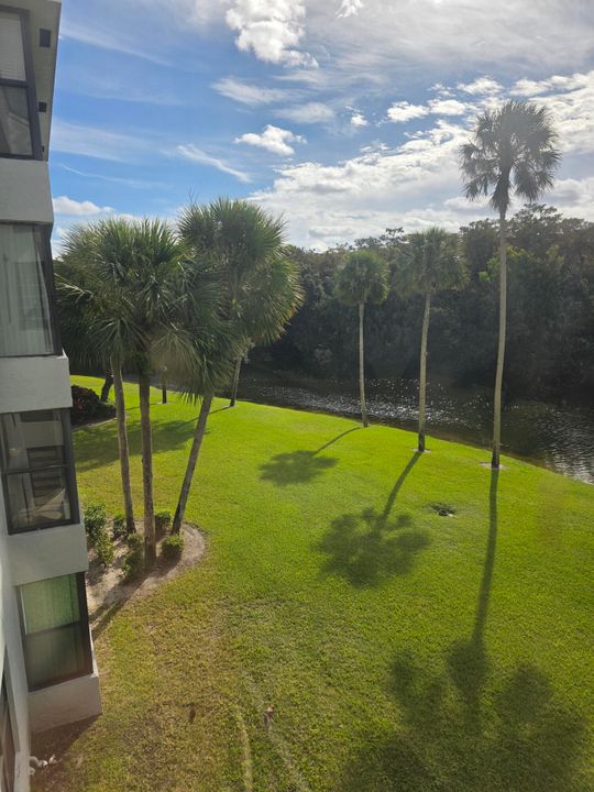 En Venta: $250,000 (2 camas, 2 baños, 1093 Pies cuadrados)