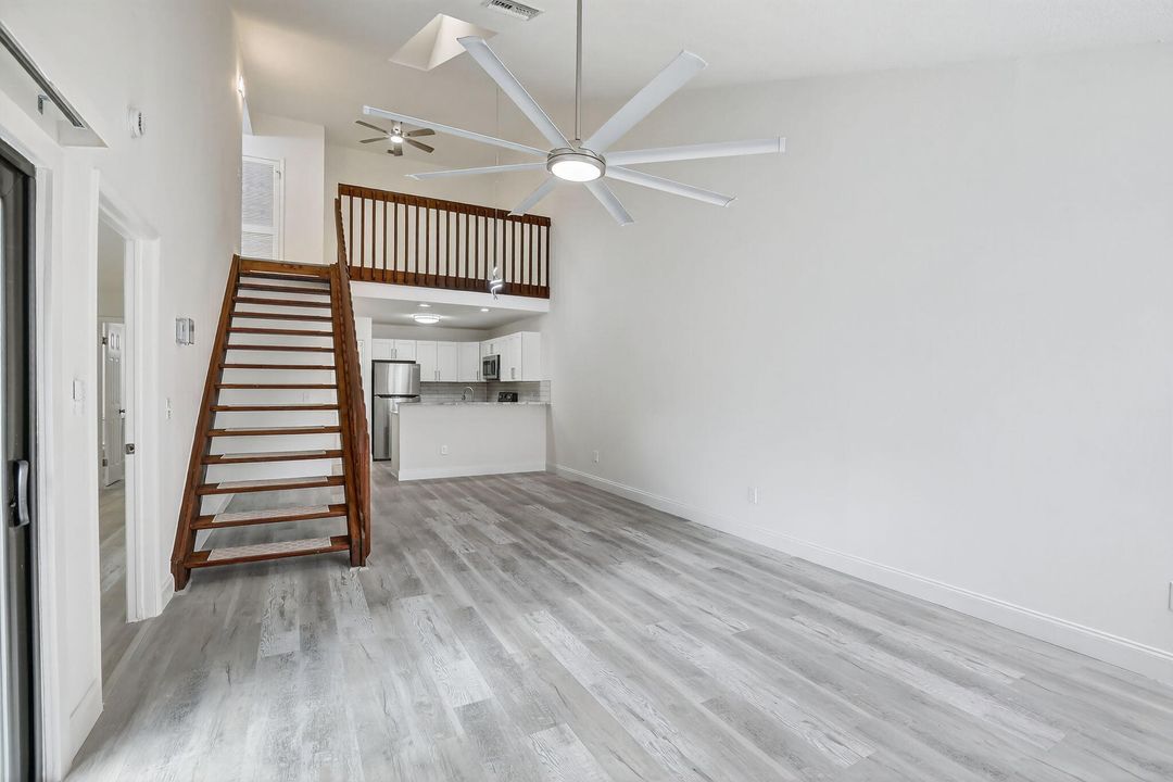 На продажу: $324,900 (2 спален, 2 ванн, 1186 Квадратных фут)