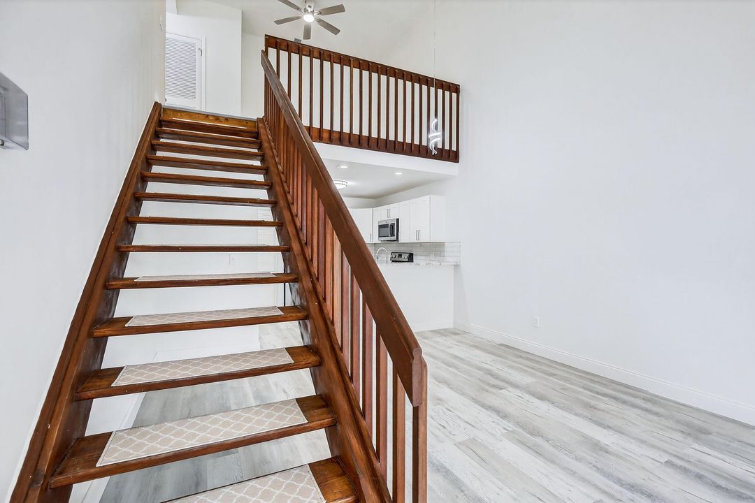 На продажу: $324,900 (2 спален, 2 ванн, 1186 Квадратных фут)