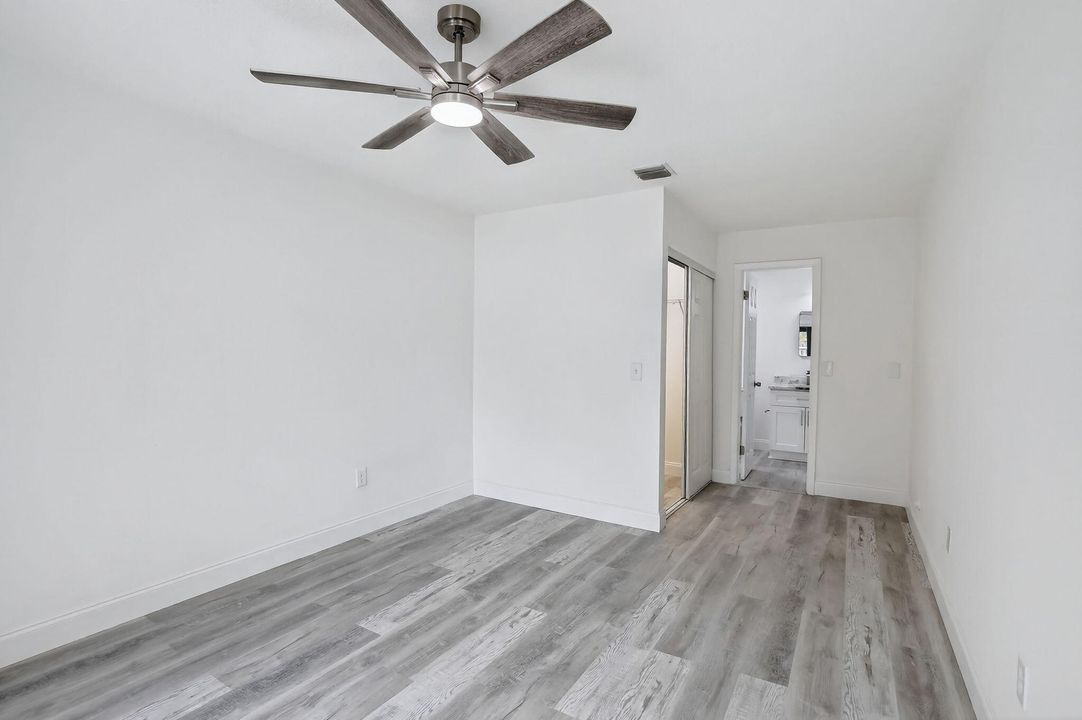 На продажу: $324,900 (2 спален, 2 ванн, 1186 Квадратных фут)