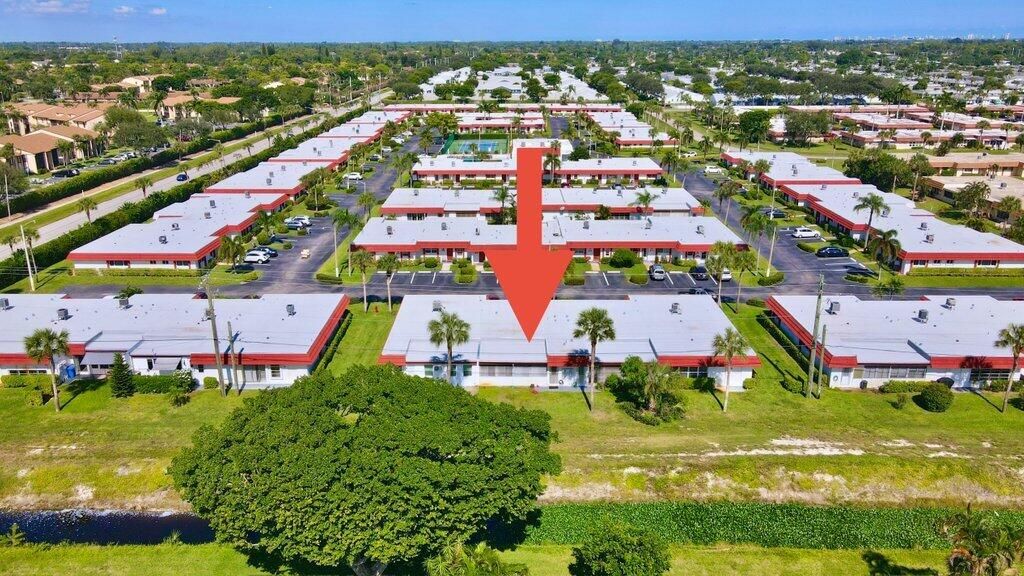 For Sale: $195,000 (2 beds, 2 baths, 999 Square Feet)