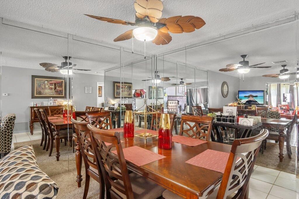 For Sale: $195,000 (2 beds, 2 baths, 999 Square Feet)