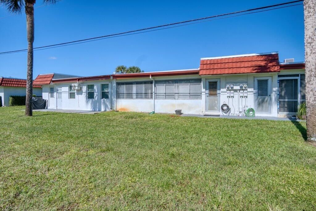 For Sale: $195,000 (2 beds, 2 baths, 999 Square Feet)