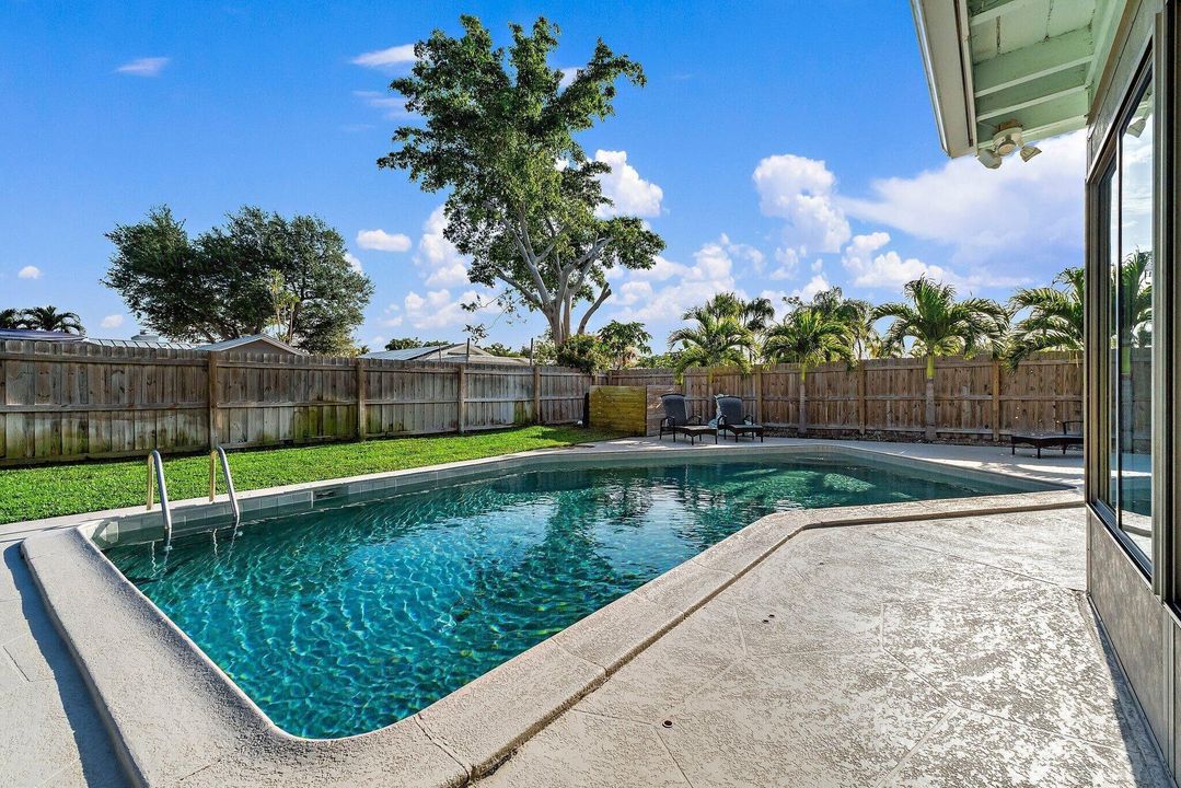 En Renta: $7,500 (4 camas, 2 baños, 1640 Pies cuadrados)