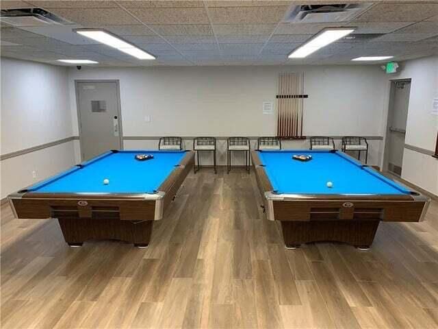 Active With Contract: $368,000 (3 beds, 2 baths, 1393 Square Feet)