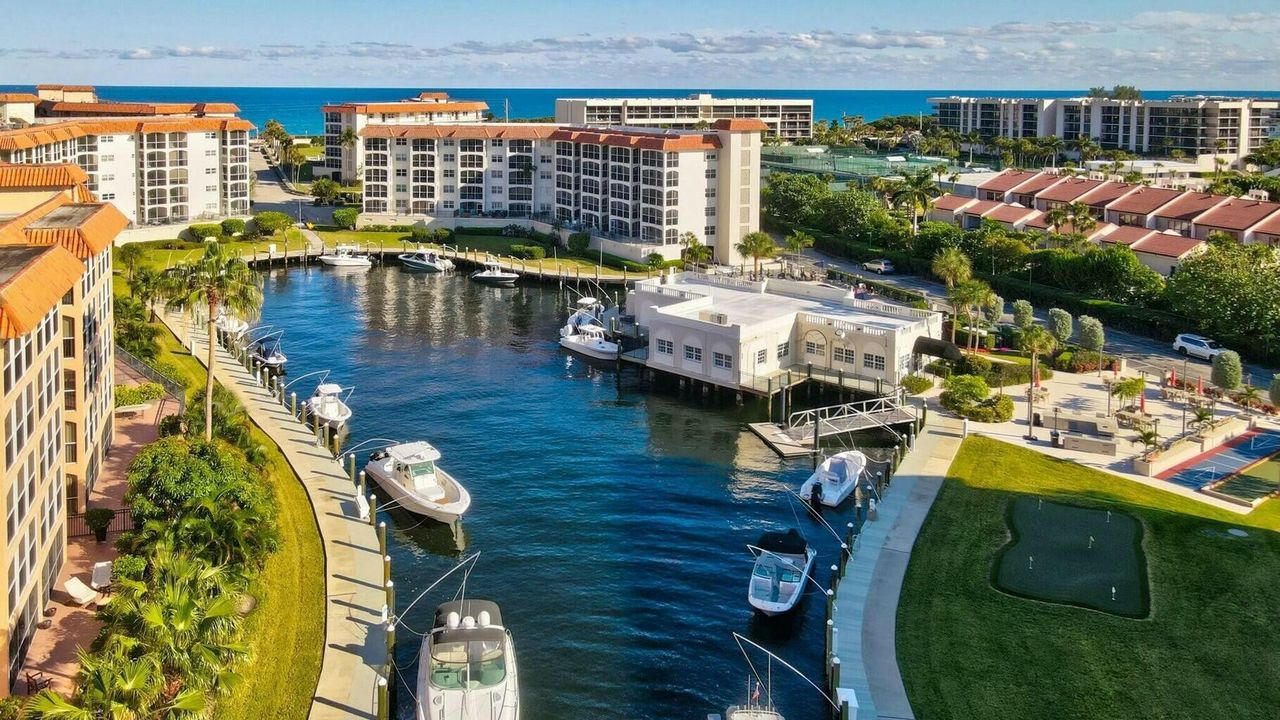 For Rent: $3,300 (1 beds, 1 baths, 793 Square Feet)