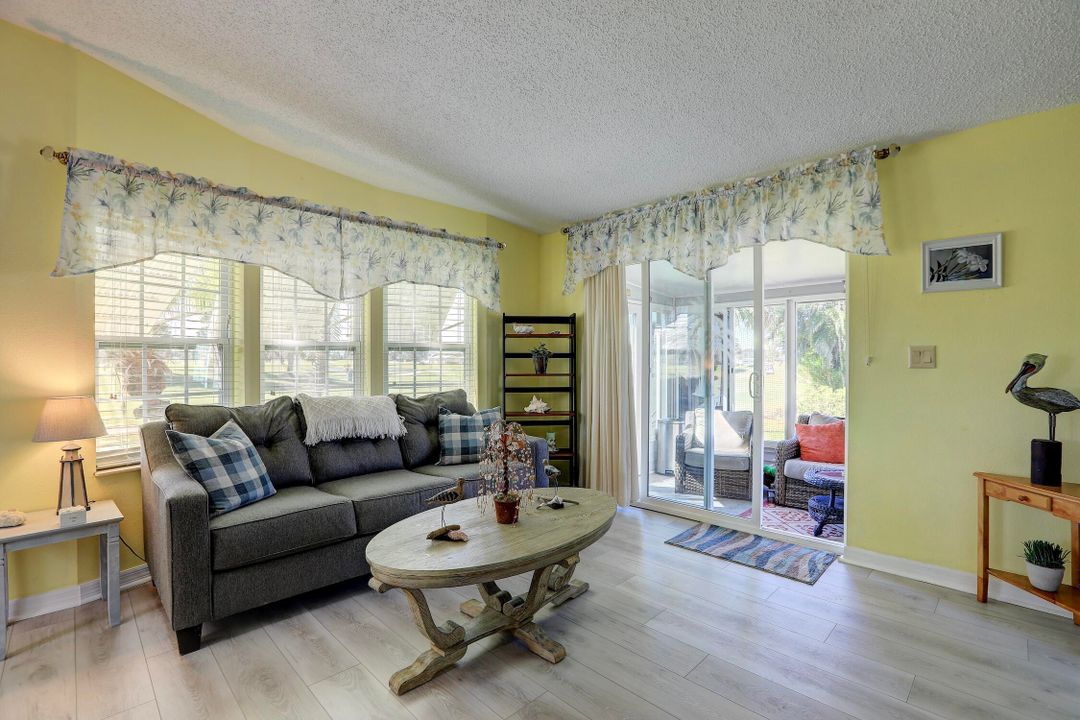 Activo con contrato: $283,500 (3 camas, 2 baños, 1679 Pies cuadrados)