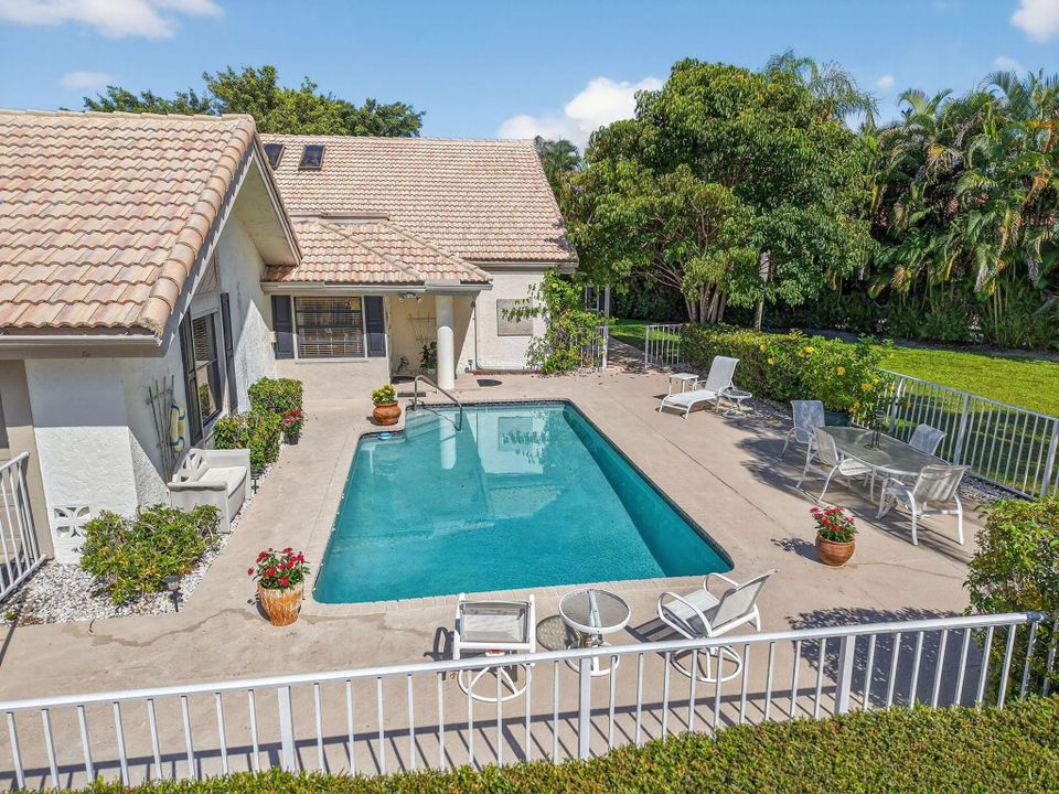 Activo con contrato: $599,999 (3 camas, 3 baños, 2193 Pies cuadrados)